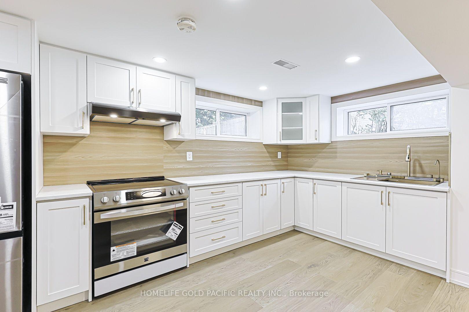 Photo 19 of 314 Wenlock Avenue, Richmond Hill, Harding — HOMEH