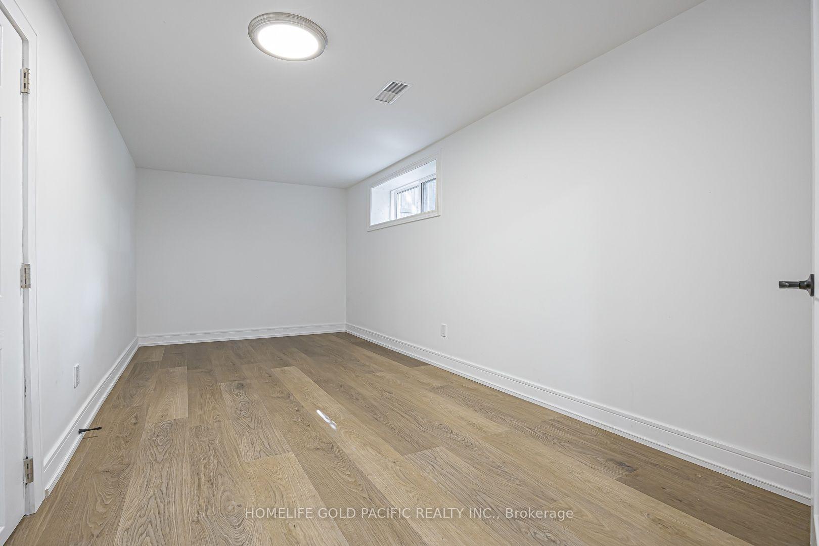 Photo 21 of 314 Wenlock Avenue, Richmond Hill, Harding — HOMEH