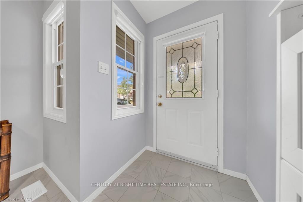 Photo 5 of 425 Speckled Alder Street, Waterloo, Erbsville/Laurelwood — HOMEH
