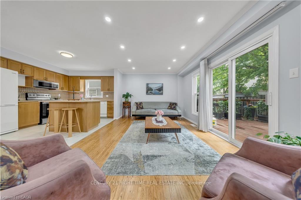 Photo 8 of 425 Speckled Alder Street, Waterloo, Erbsville/Laurelwood — HOMEH