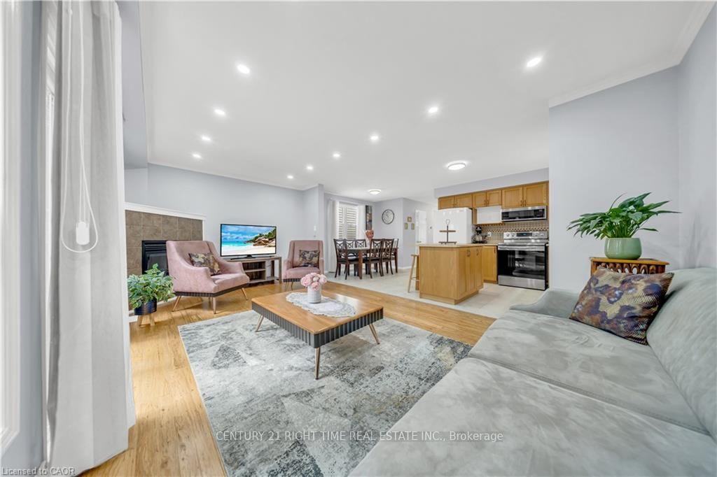 Photo 9 of 425 Speckled Alder Street, Waterloo, Erbsville/Laurelwood — HOMEH