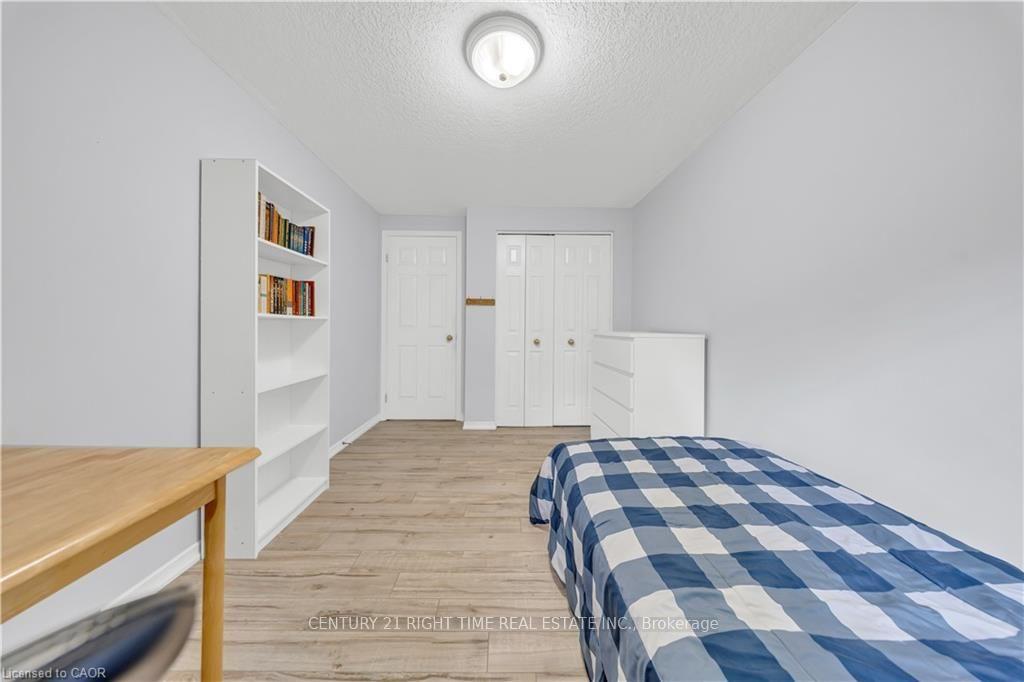 Photo 31 of 425 Speckled Alder Street, Waterloo, Erbsville/Laurelwood — HOMEH