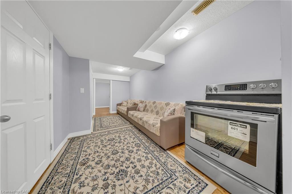Photo 35 of 425 Speckled Alder Street, Waterloo, Erbsville/Laurelwood — HOMEH