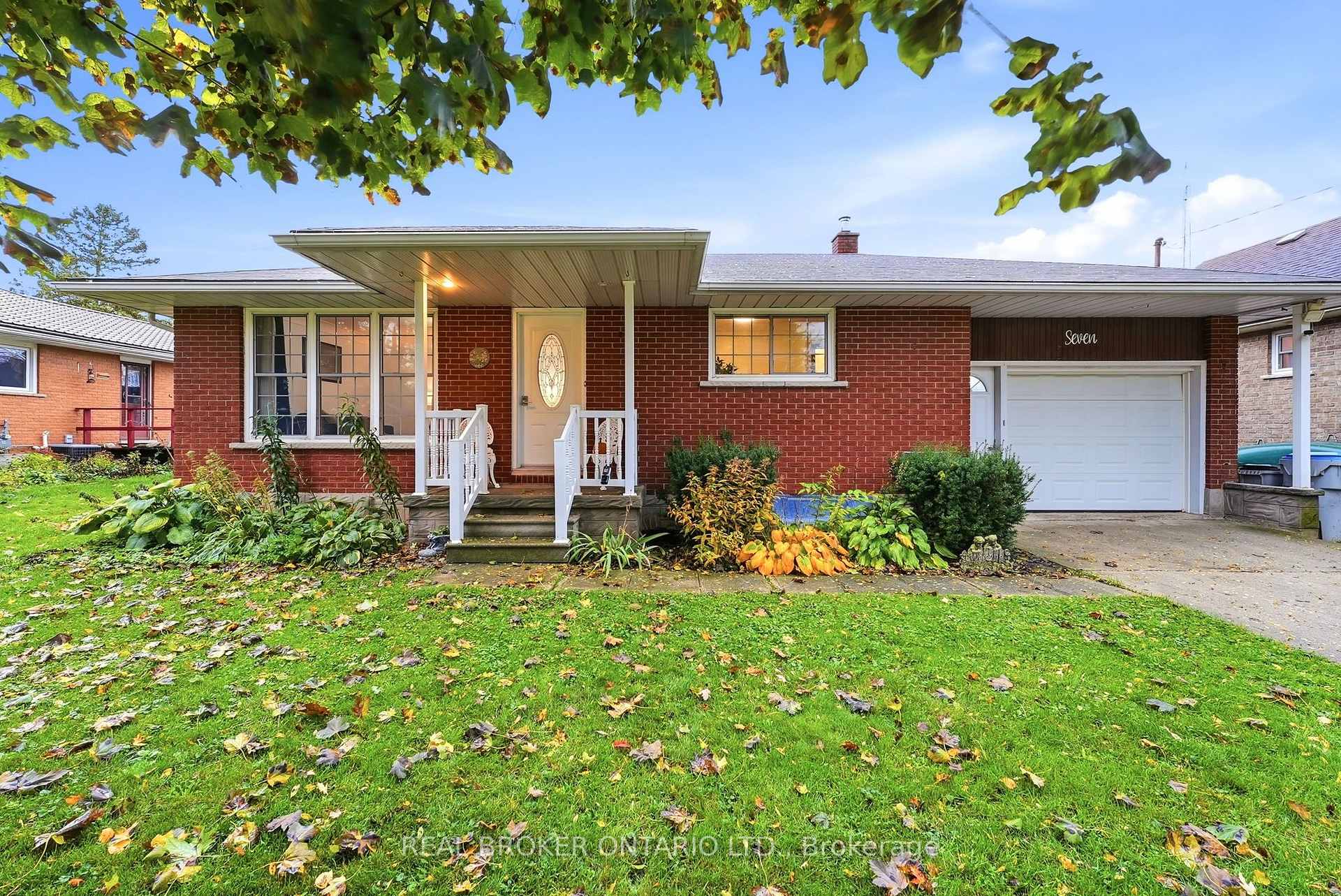 Photo 2 of 7 Edward Street, Perth East, Milverton — HOMEH