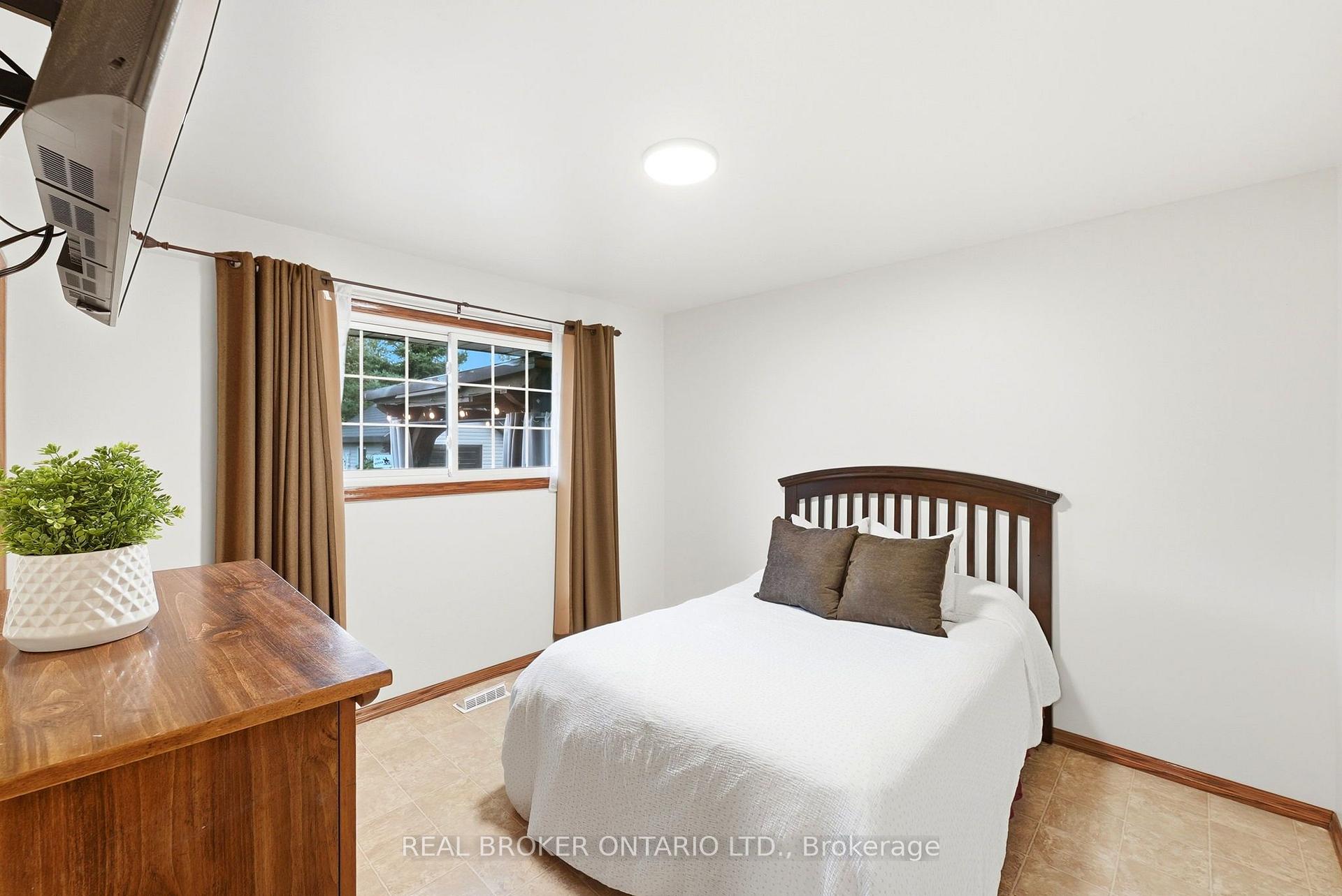 Photo 19 of 7 Edward Street, Perth East, Milverton — HOMEH