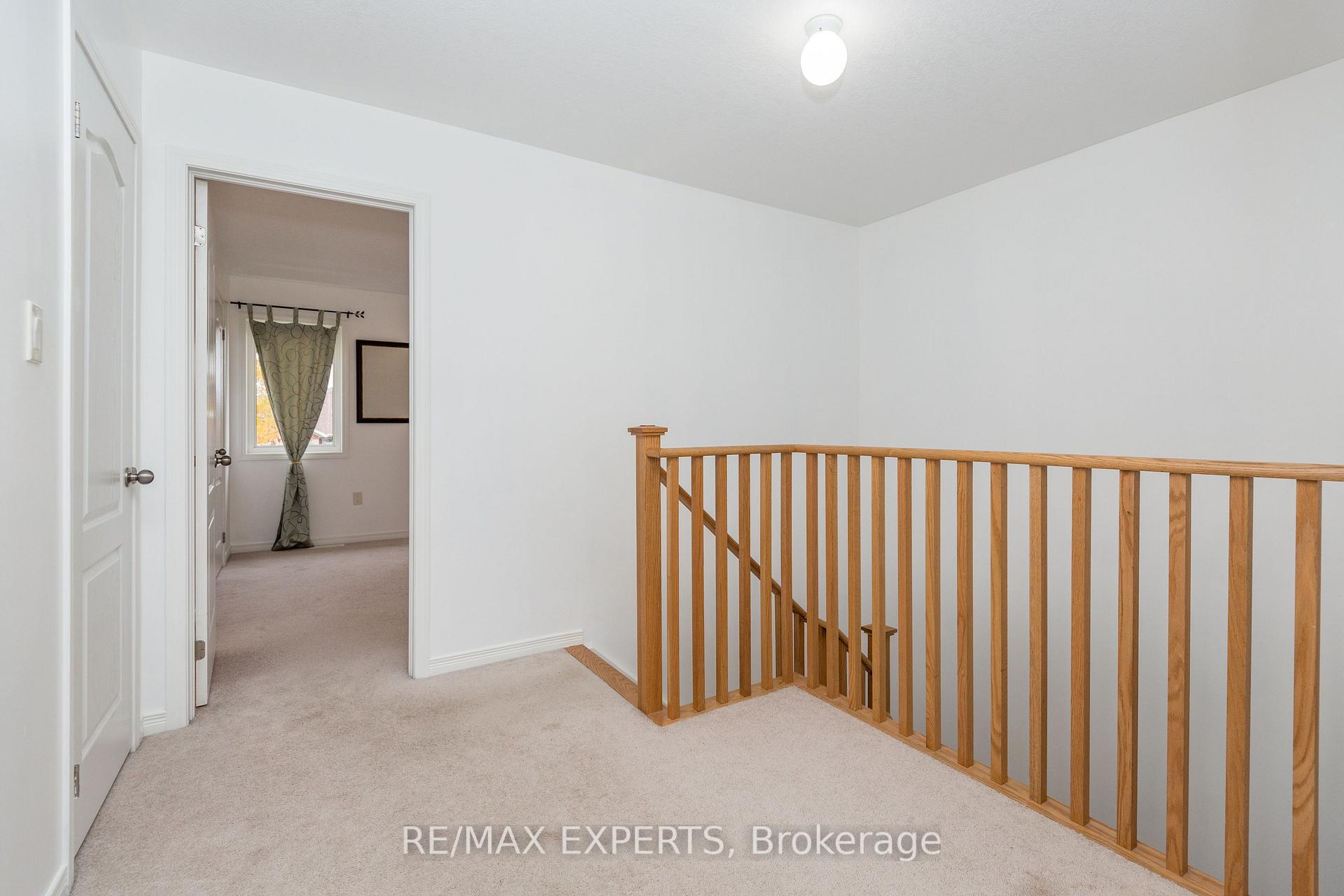 Photo 18 of Unit 11, 75 Prince William Way, Barrie, Innis-Shore — HOMEH
