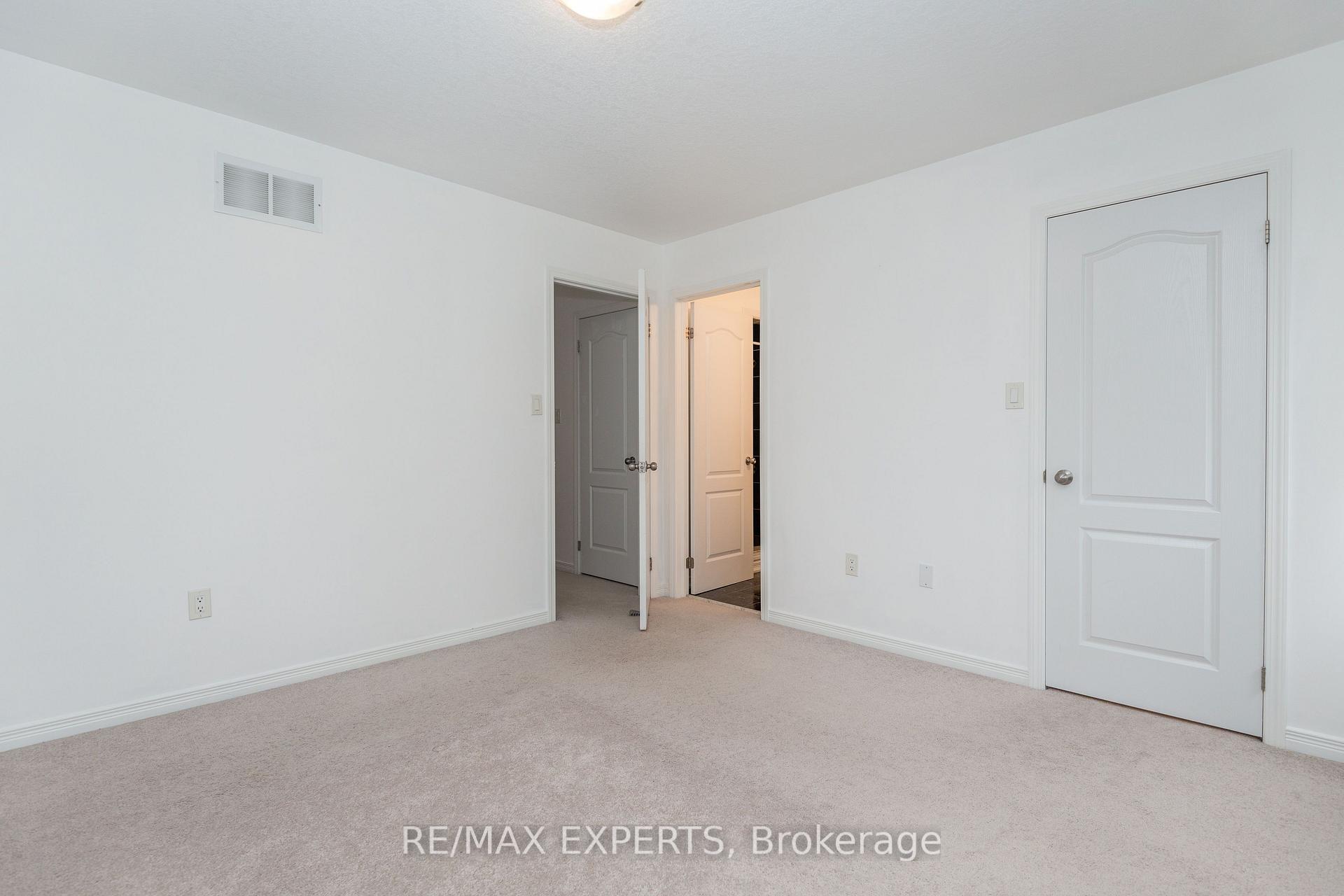 Photo 26 of Unit 11, 75 Prince William Way, Barrie, Innis-Shore — HOMEH