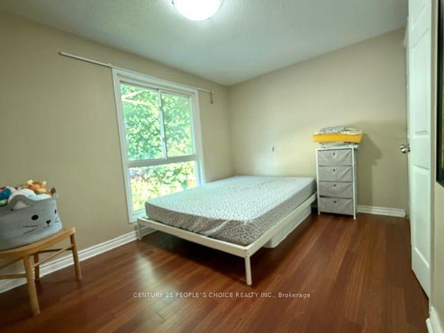 Photo 11 of 10 Juliana Square, Brampton, Northgate — HOMEH
