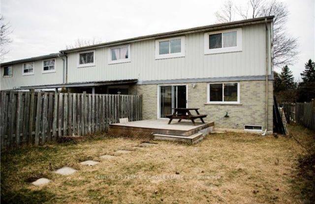 Photo 20 of 10 Juliana Square, Brampton, Northgate — HOMEH