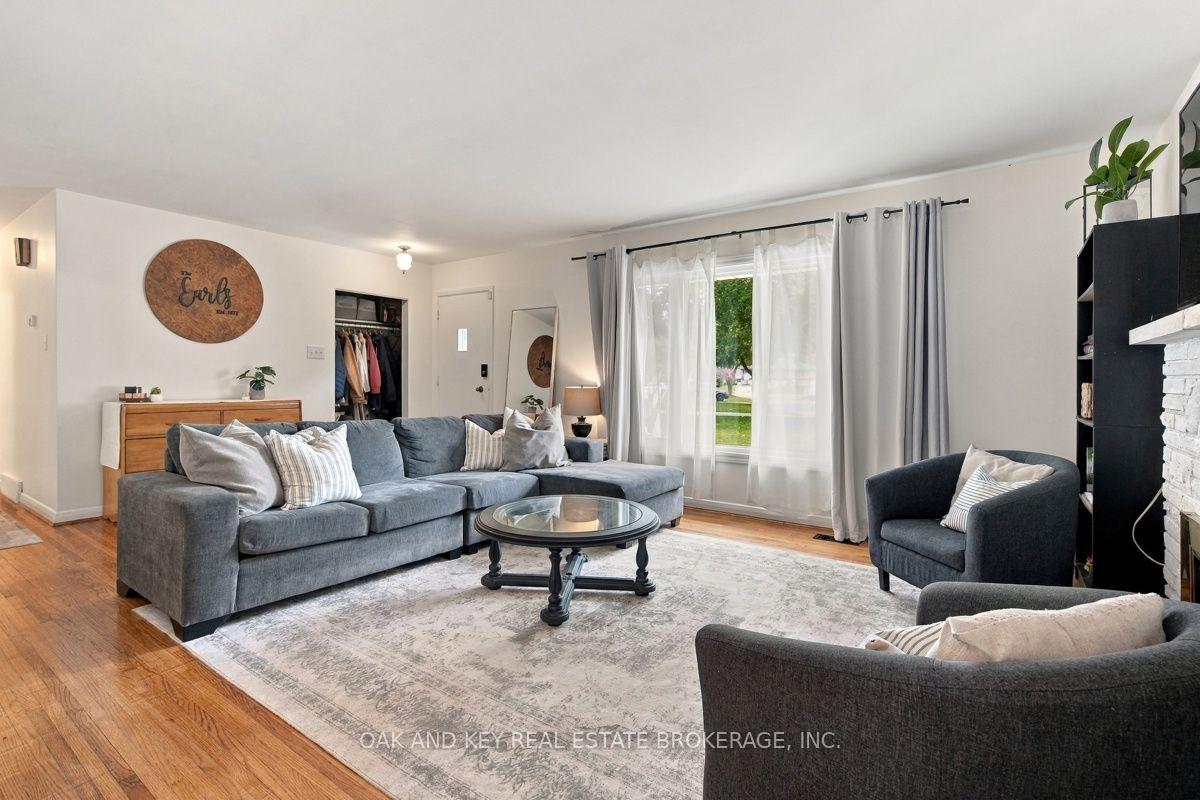 Photo 5 of 446 Scenic Drive, London, South J — HOMEH