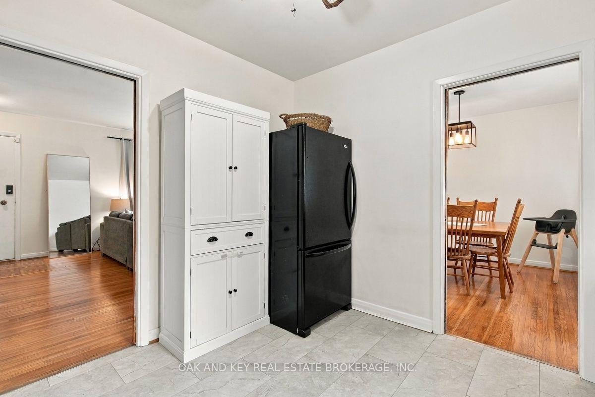 Photo 9 of 446 Scenic Drive, London, South J — HOMEH