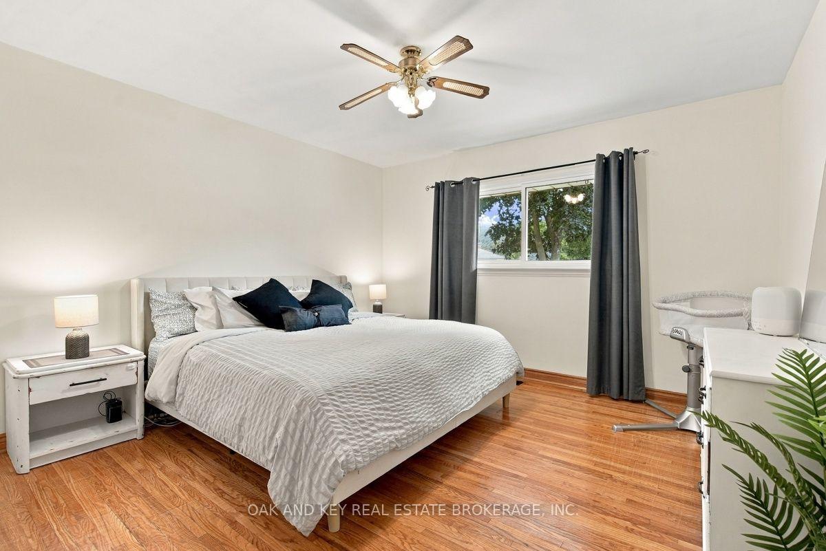 Photo 12 of 446 Scenic Drive, London, South J — HOMEH