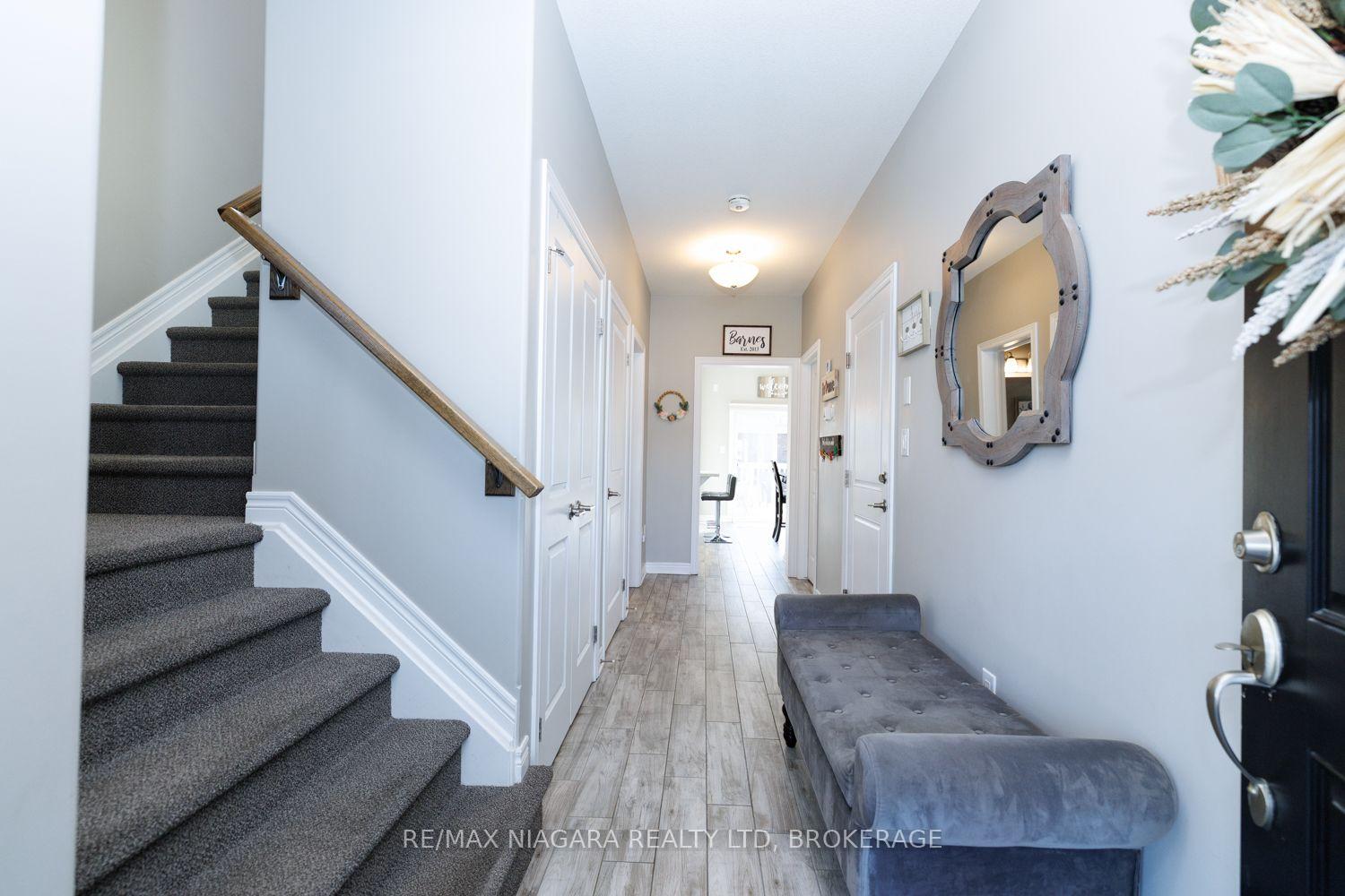 Photo 6 of 6 Bergenstein Crescent, Pelham, Fonthill — HOMEH