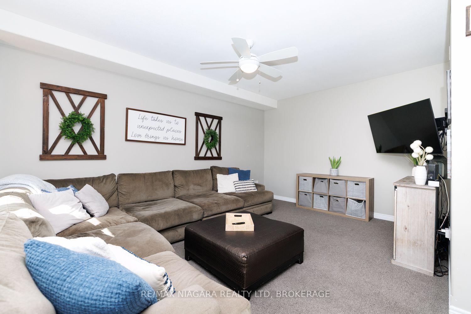 Photo 14 of 6 Bergenstein Crescent, Pelham, Fonthill — HOMEH