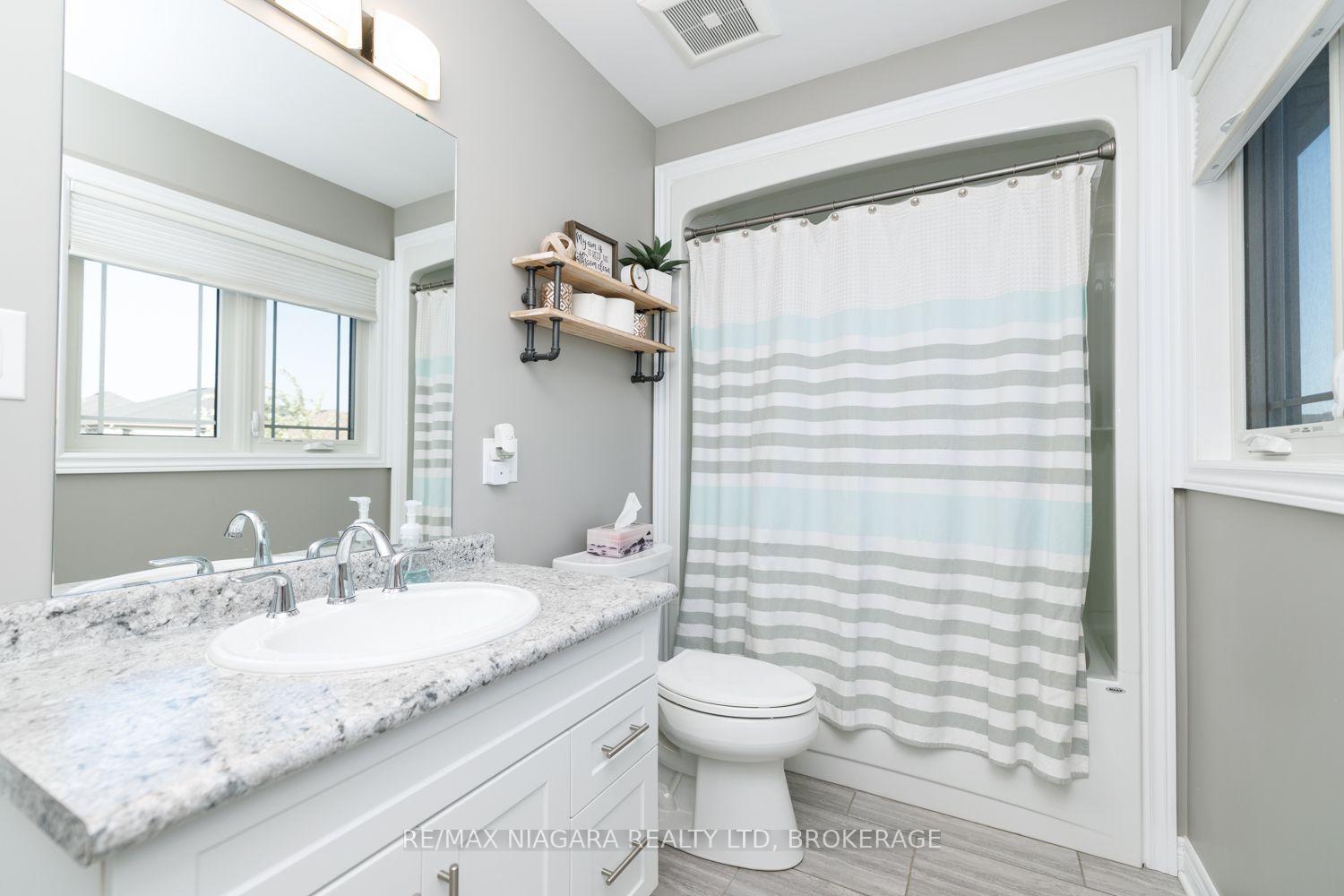 Photo 24 of 6 Bergenstein Crescent, Pelham, Fonthill — HOMEH