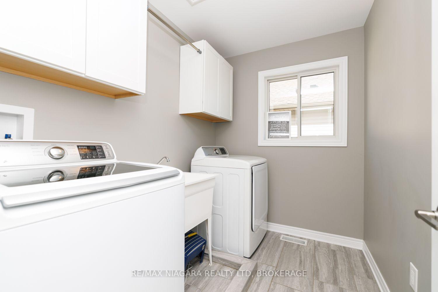 Photo 25 of 6 Bergenstein Crescent, Pelham, Fonthill — HOMEH