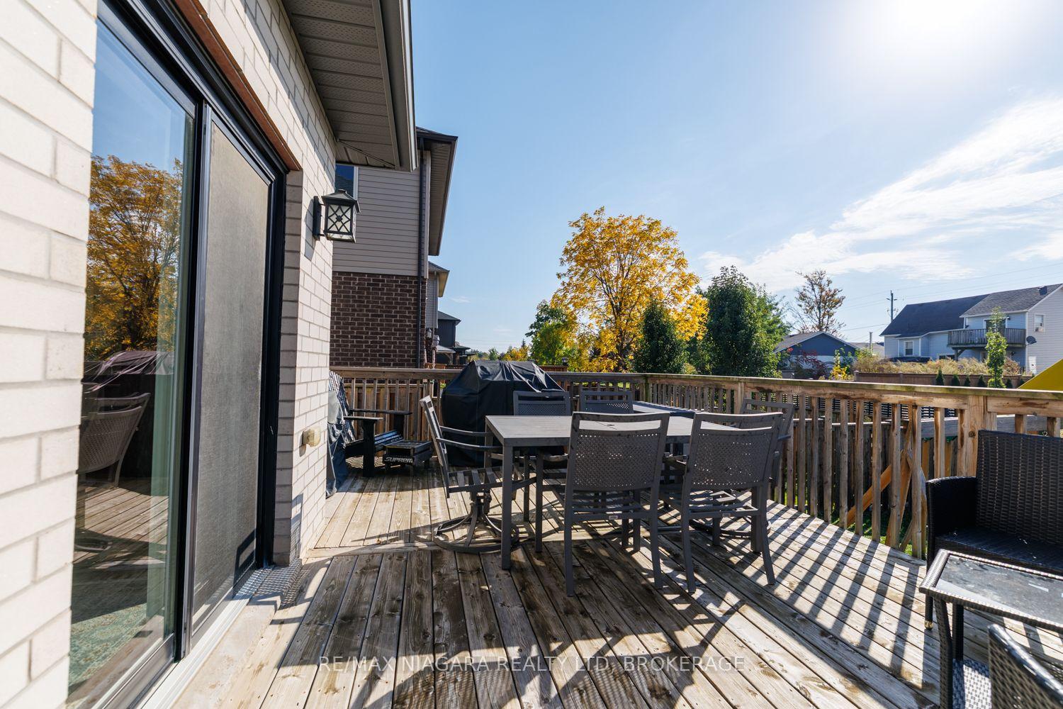 Photo 26 of 6 Bergenstein Crescent, Pelham, Fonthill — HOMEH