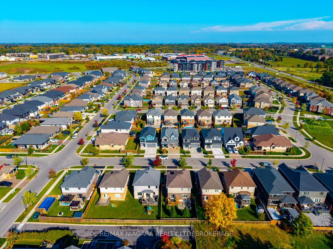 Photo 31 of 6 Bergenstein Crescent, Pelham, Fonthill — HOMEH