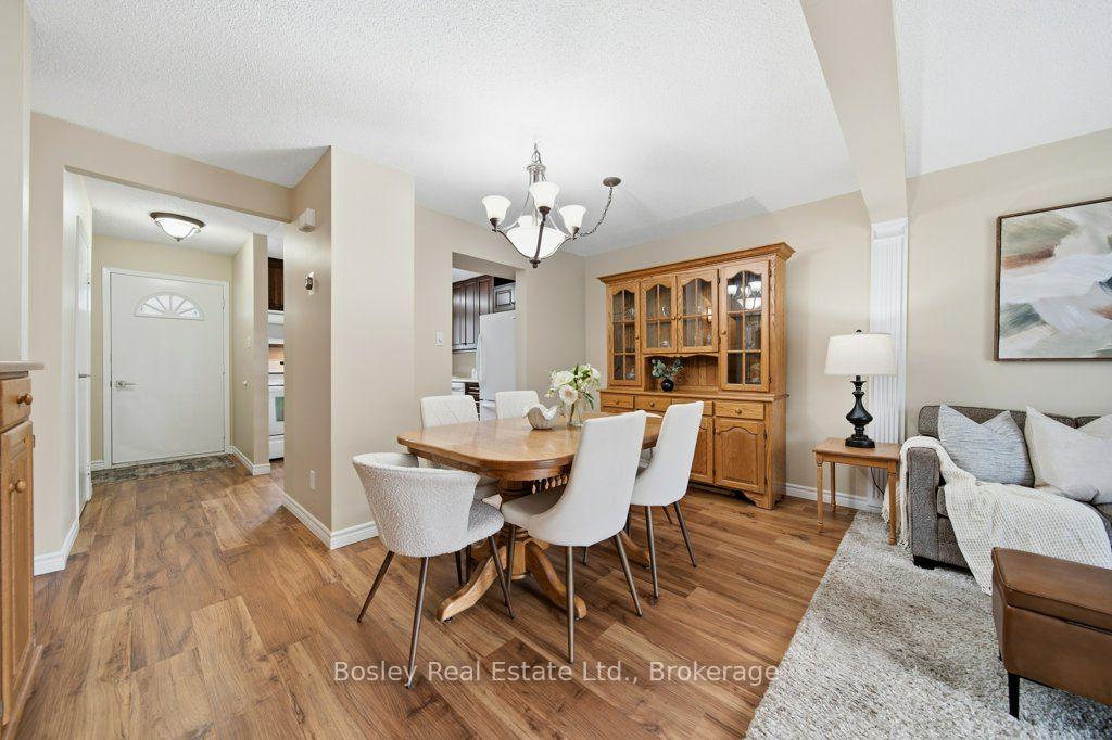 Photo 10 of Unit Unit 28, 255 Northlake Drive, Waterloo, North Lakeshore — HOMEH