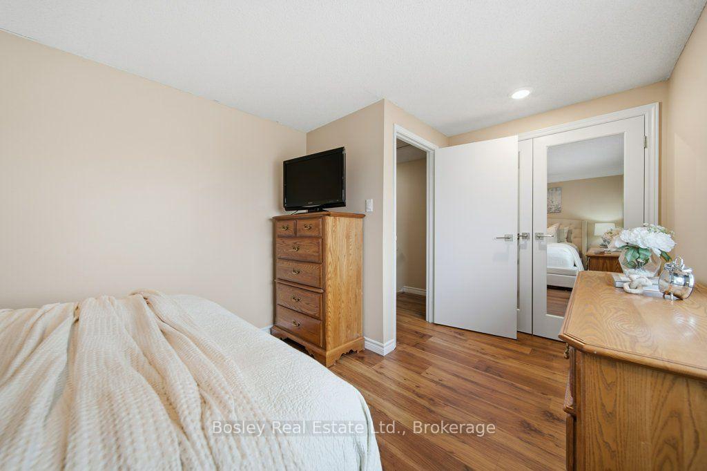 Photo 18 of Unit Unit 28, 255 Northlake Drive, Waterloo, North Lakeshore — HOMEH