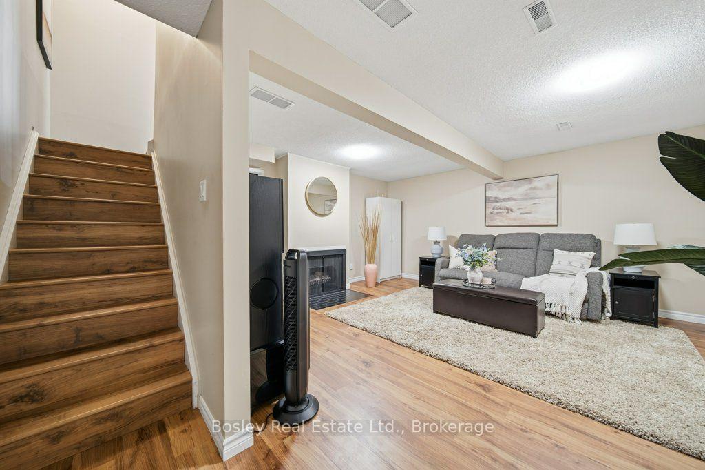 Photo 26 of Unit Unit 28, 255 Northlake Drive, Waterloo, North Lakeshore — HOMEH