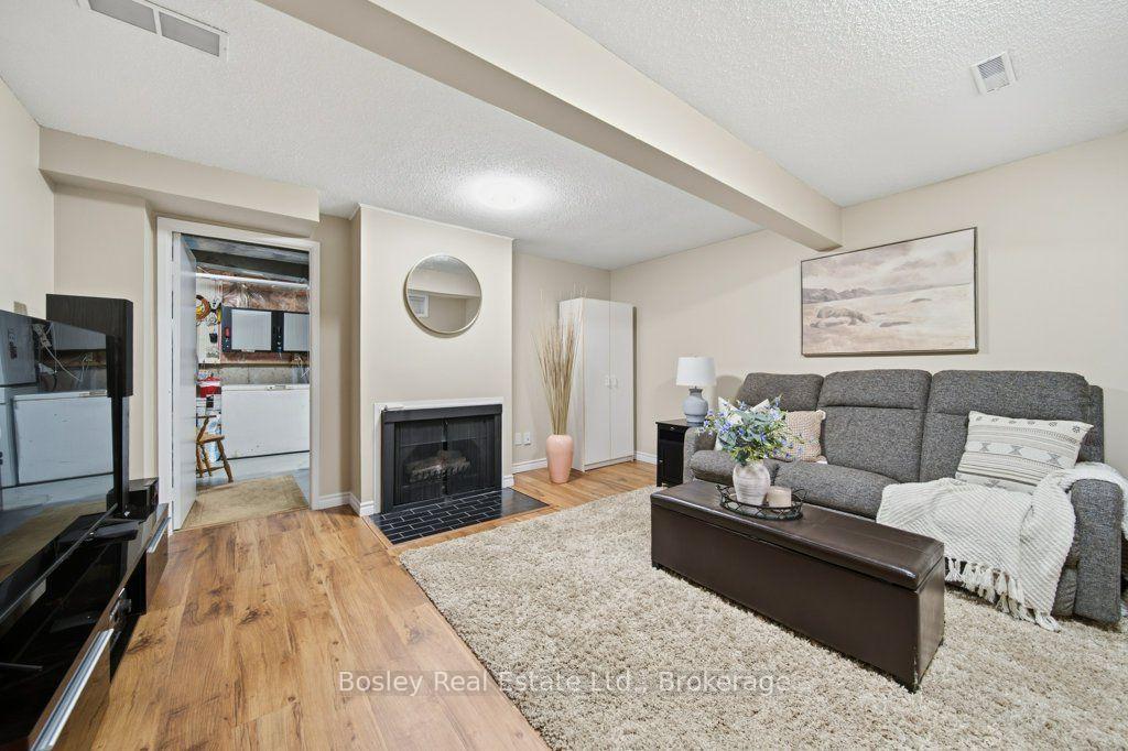 Photo 27 of Unit Unit 28, 255 Northlake Drive, Waterloo, North Lakeshore — HOMEH