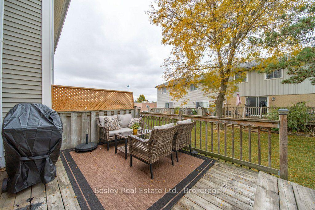 Photo 32 of Unit Unit 28, 255 Northlake Drive, Waterloo, North Lakeshore — HOMEH