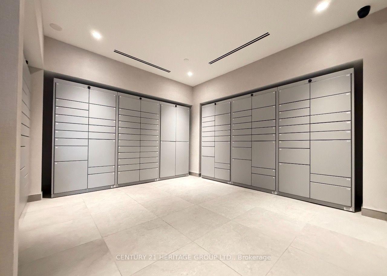 Photo 4 of Unit 3508, 15 David Salomon Drive, Toronto, Flemingdon Park — HOMEH