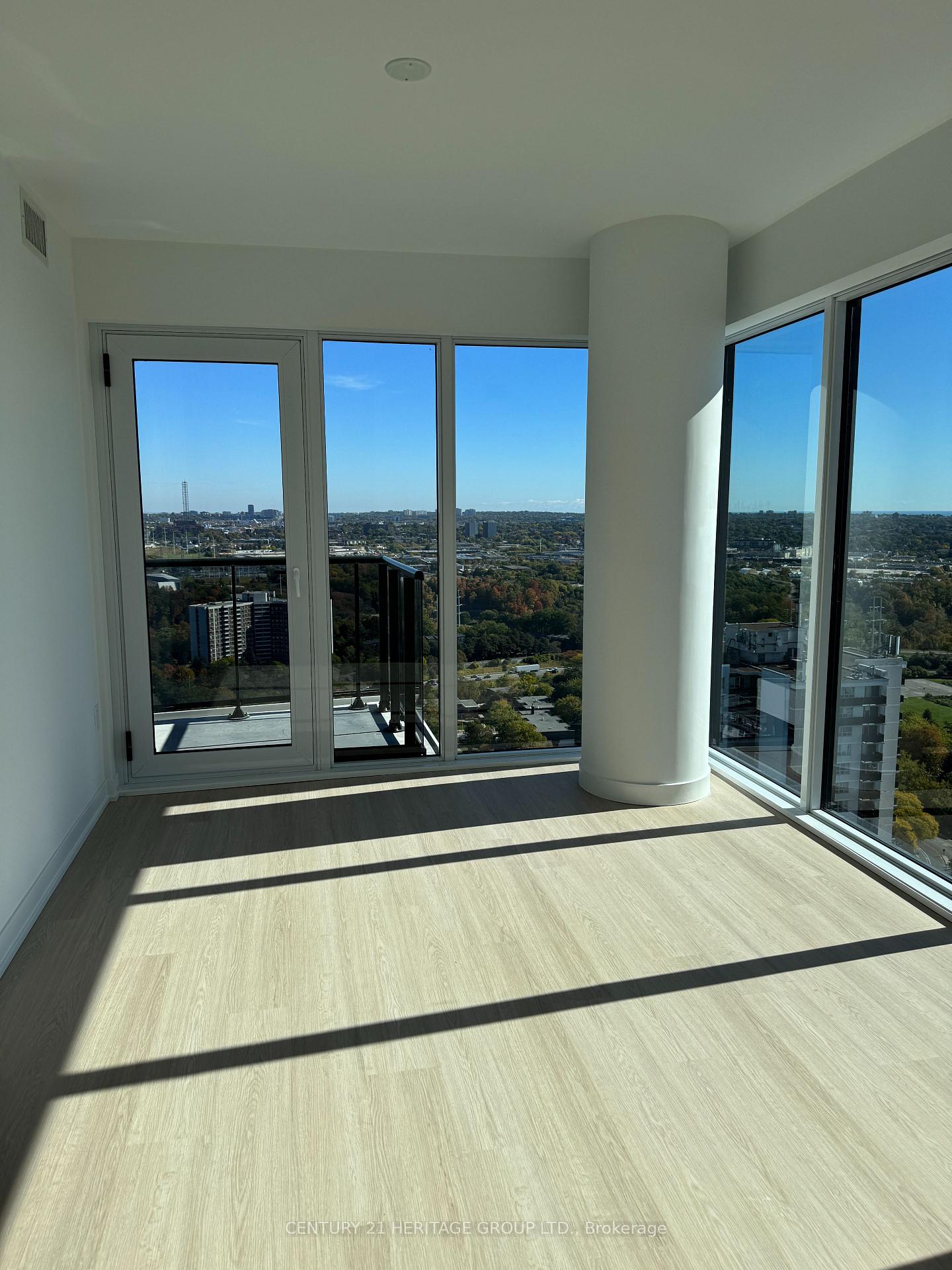 Photo 12 of Unit 3508, 15 David Salomon Drive, Toronto, Flemingdon Park — HOMEH