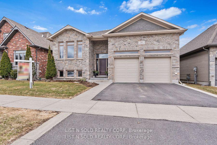 Photo 2 of 892 Roshan Drive, Kingston, City Northwest — HOMEH