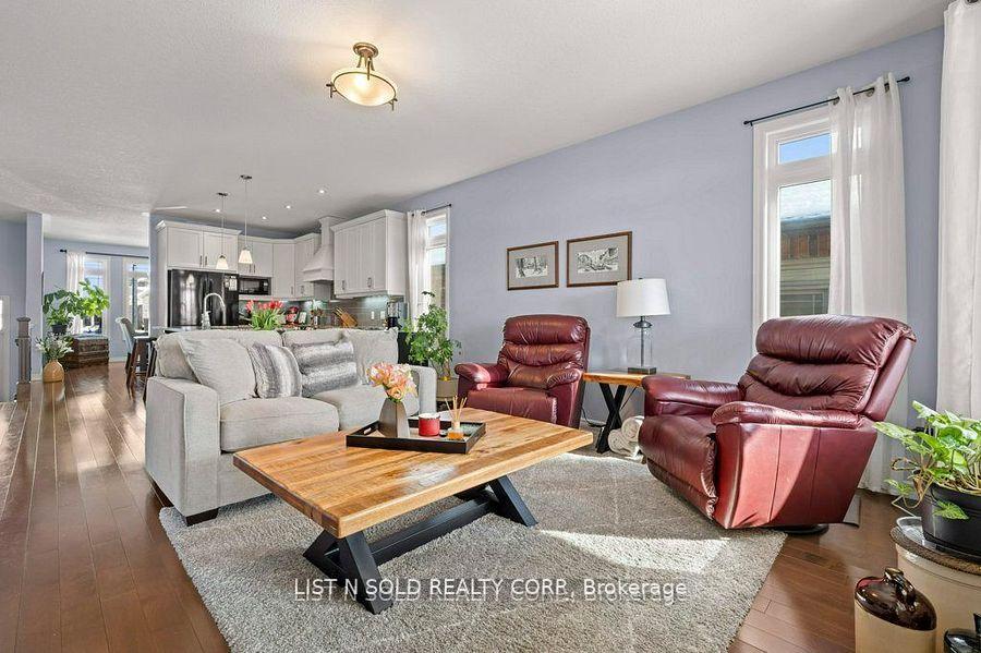Photo 6 of 892 Roshan Drive, Kingston, City Northwest — HOMEH