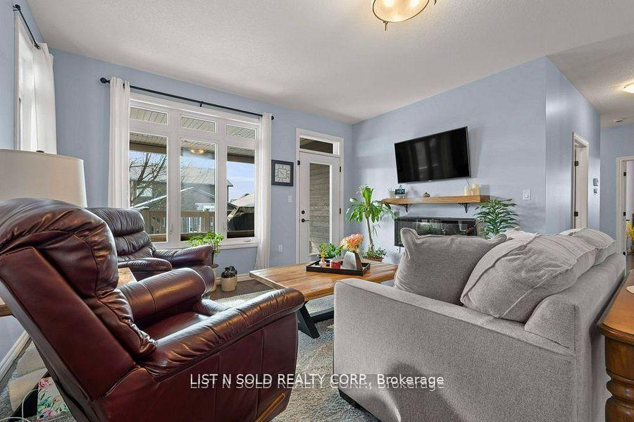 Photo 7 of 892 Roshan Drive, Kingston, City Northwest — HOMEH