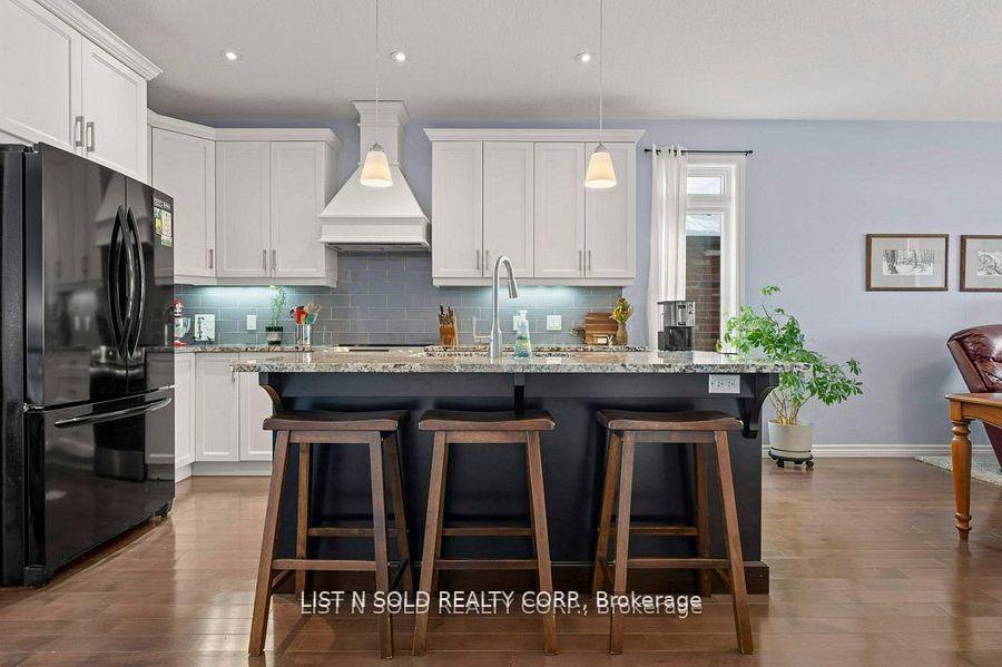 Photo 11 of 892 Roshan Drive, Kingston, City Northwest — HOMEH