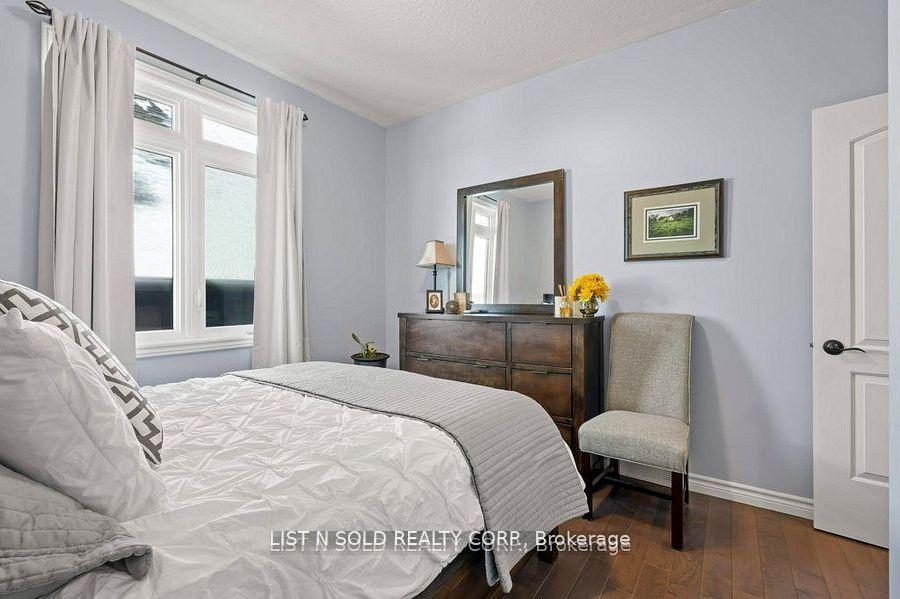 Photo 18 of 892 Roshan Drive, Kingston, City Northwest — HOMEH