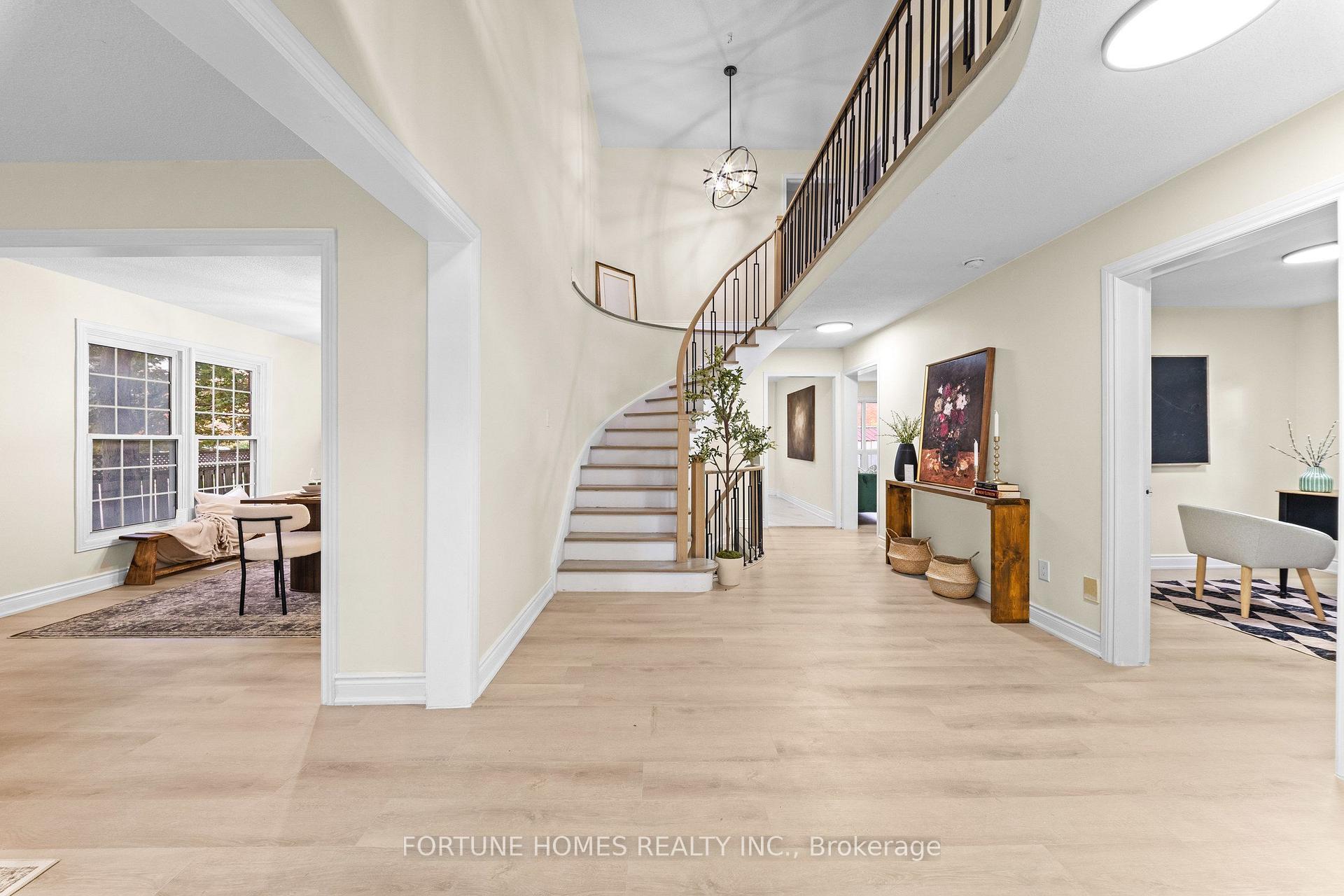 Photo 8 of 1 Ortona Drive, Brampton, Fletcher's Creek South — HOMEH