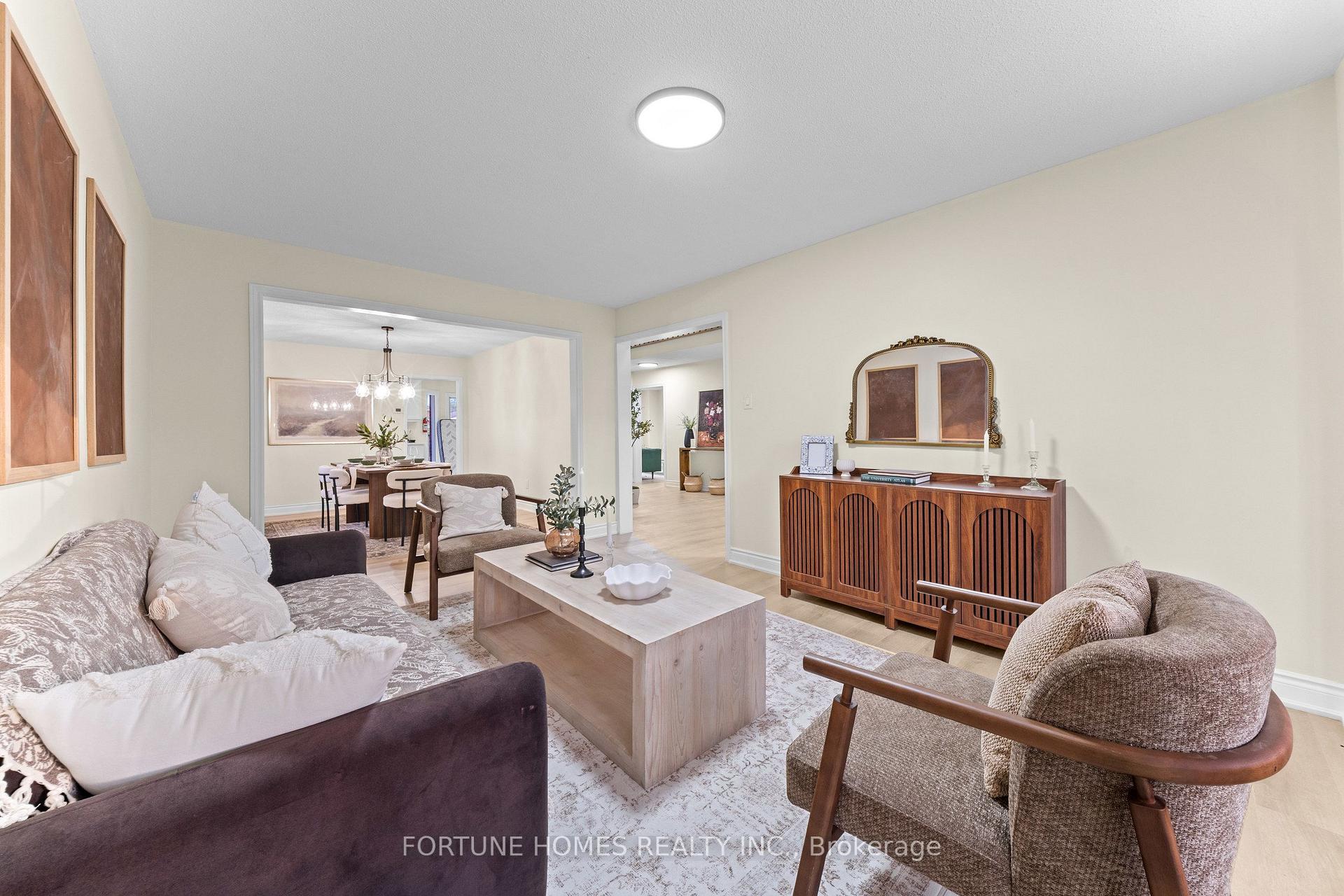Photo 11 of 1 Ortona Drive, Brampton, Fletcher's Creek South — HOMEH