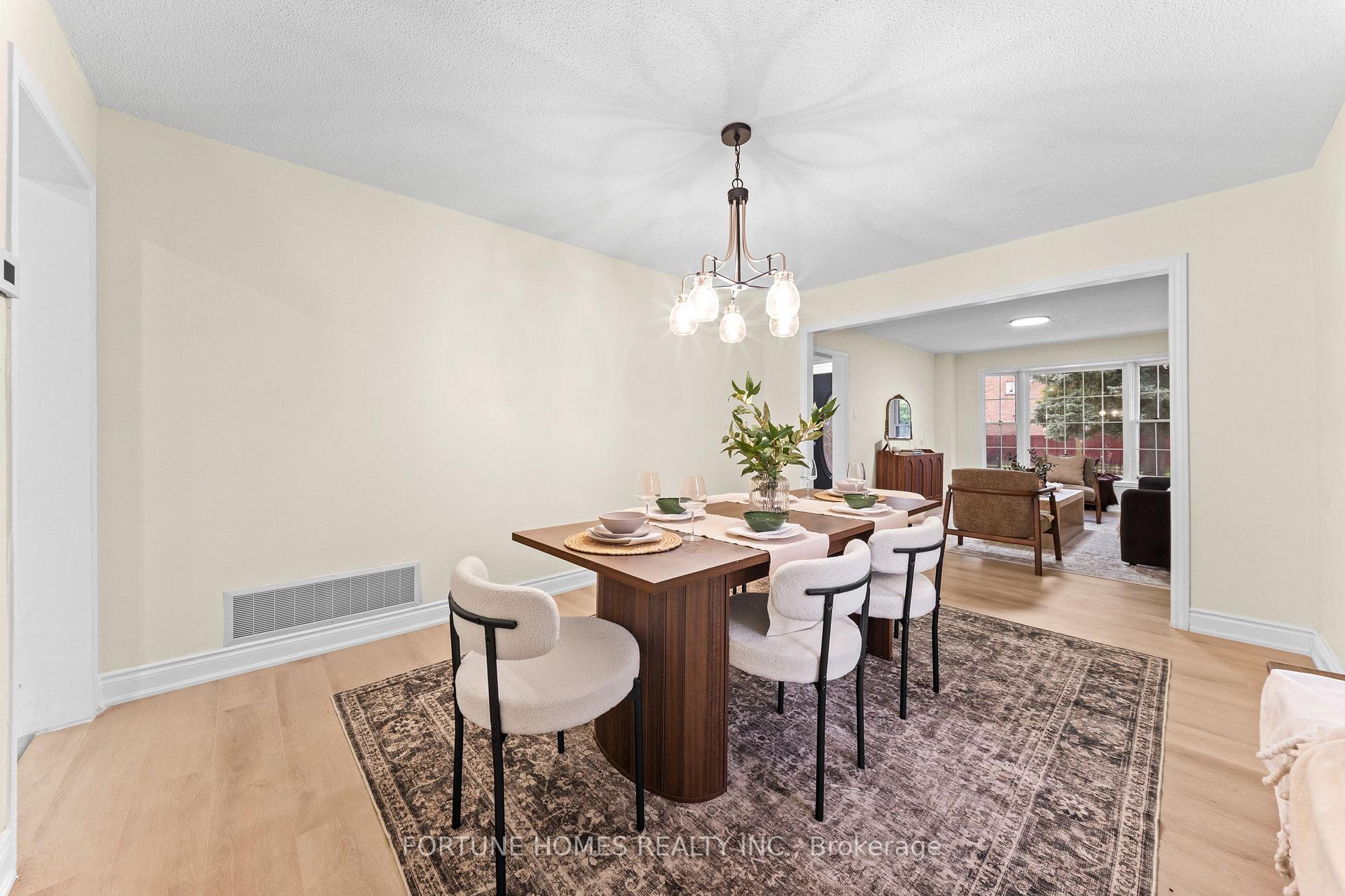 Photo 12 of 1 Ortona Drive, Brampton, Fletcher's Creek South — HOMEH