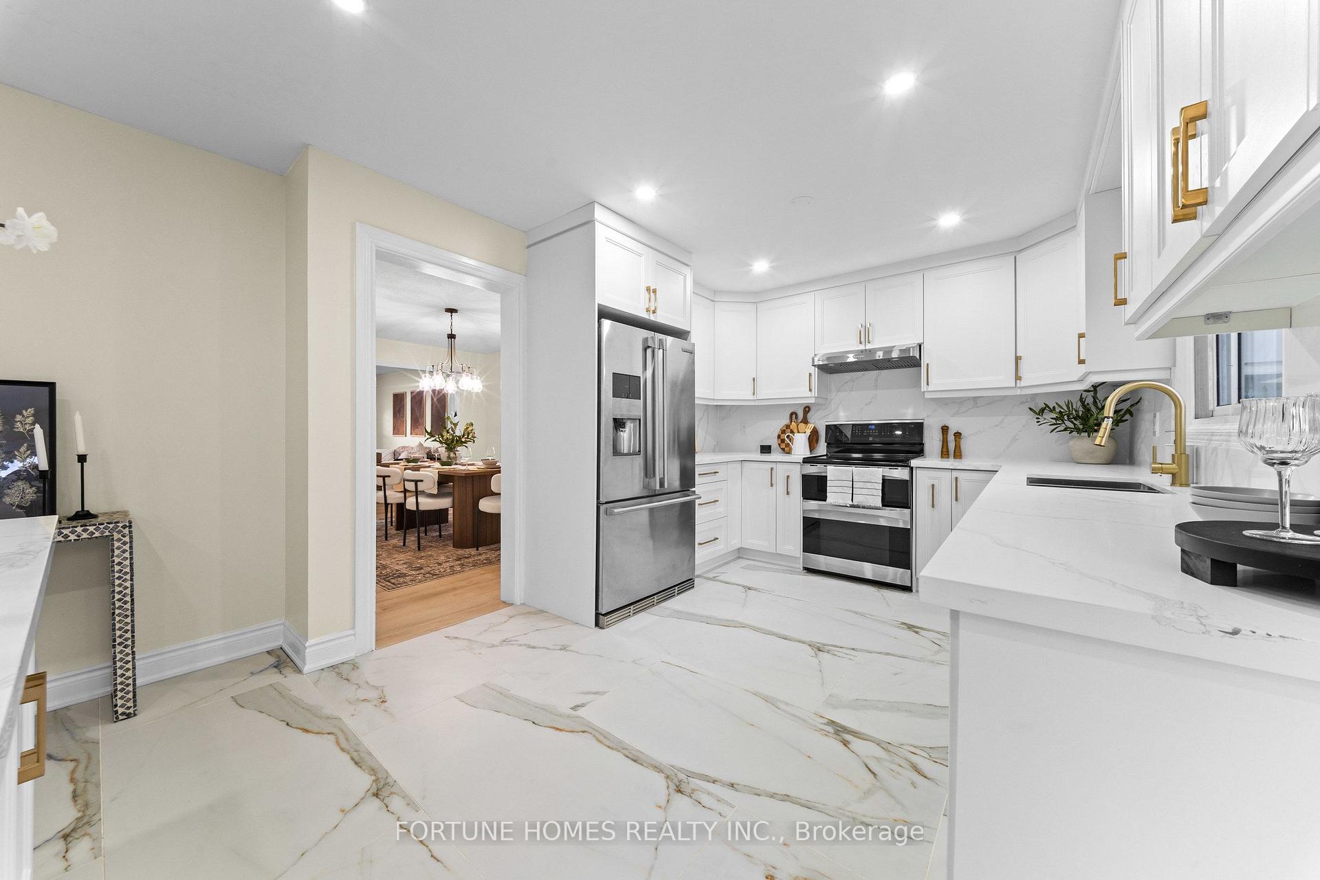 Photo 14 of 1 Ortona Drive, Brampton, Fletcher's Creek South — HOMEH