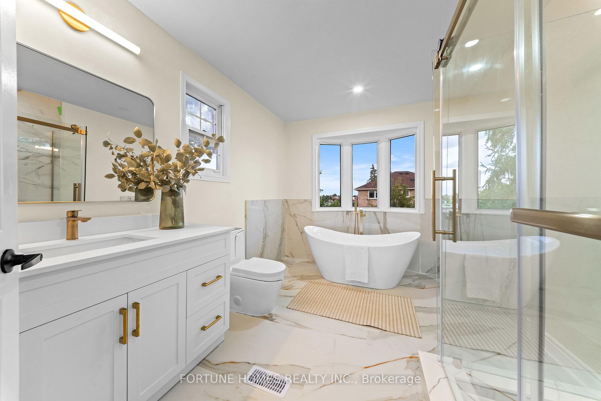 Photo 23 of 1 Ortona Drive, Brampton, Fletcher's Creek South — HOMEH
