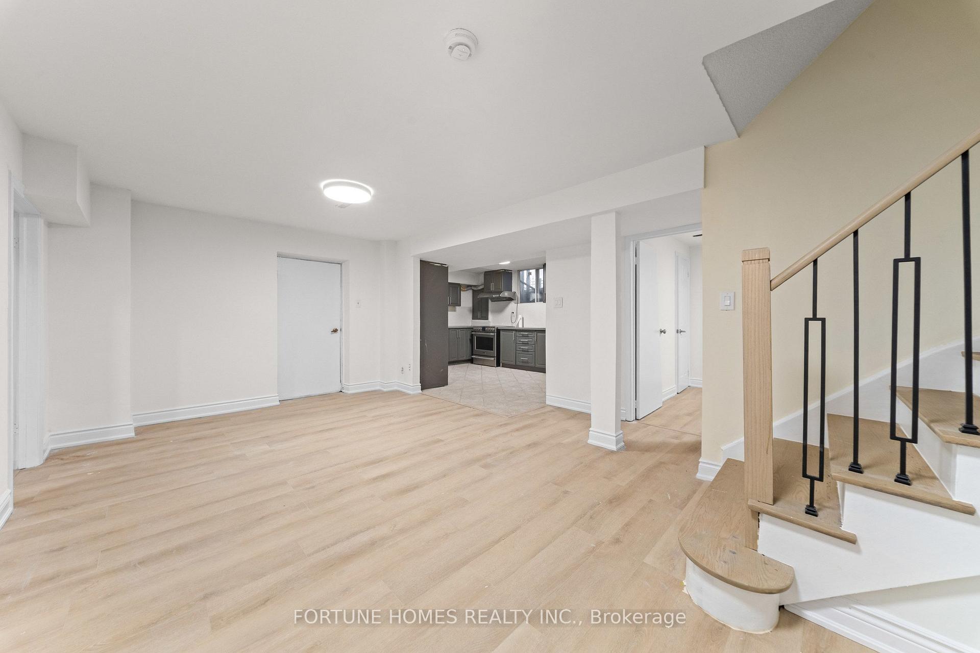 Photo 32 of 1 Ortona Drive, Brampton, Fletcher's Creek South — HOMEH