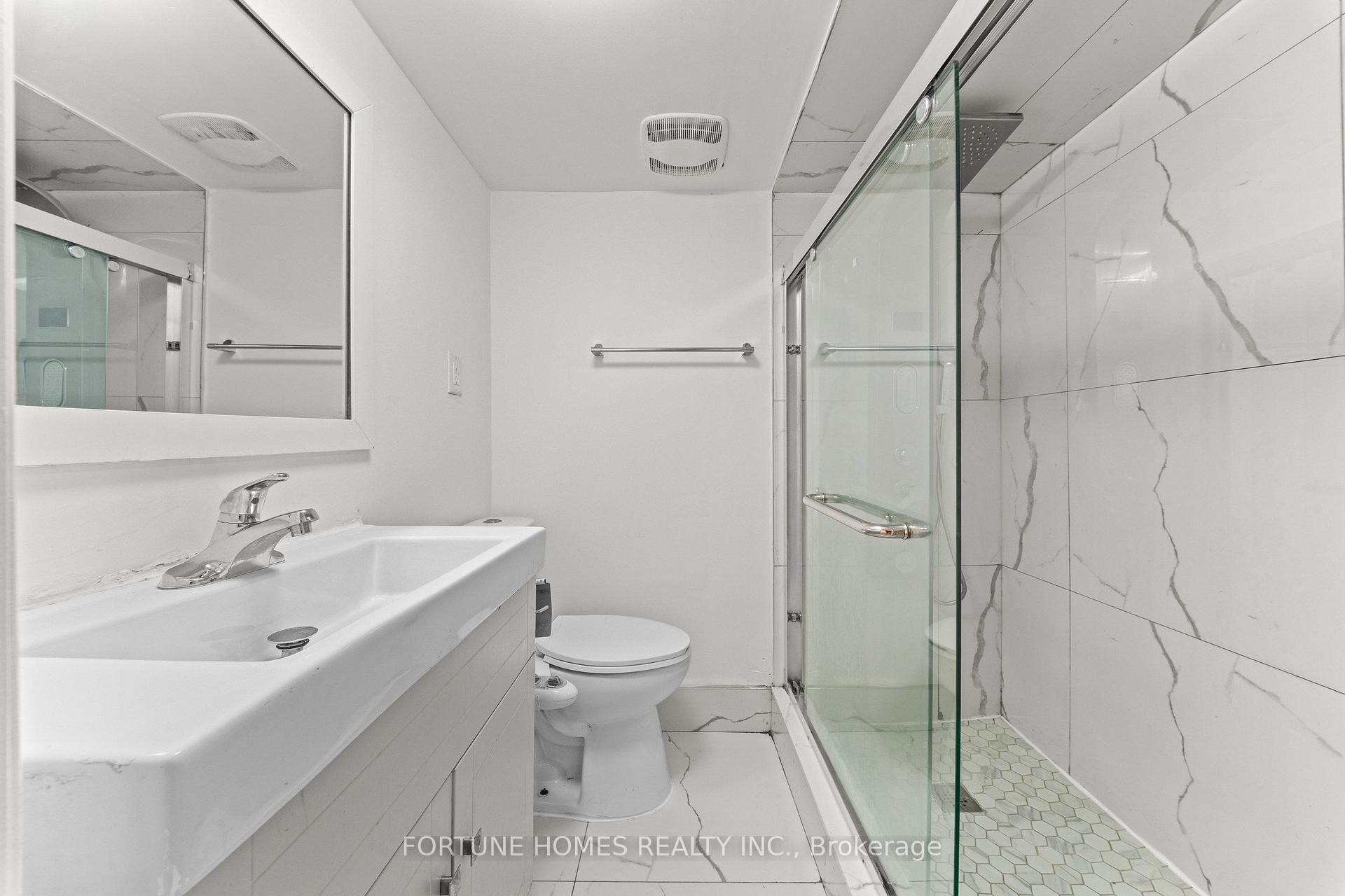Photo 35 of 1 Ortona Drive, Brampton, Fletcher's Creek South — HOMEH