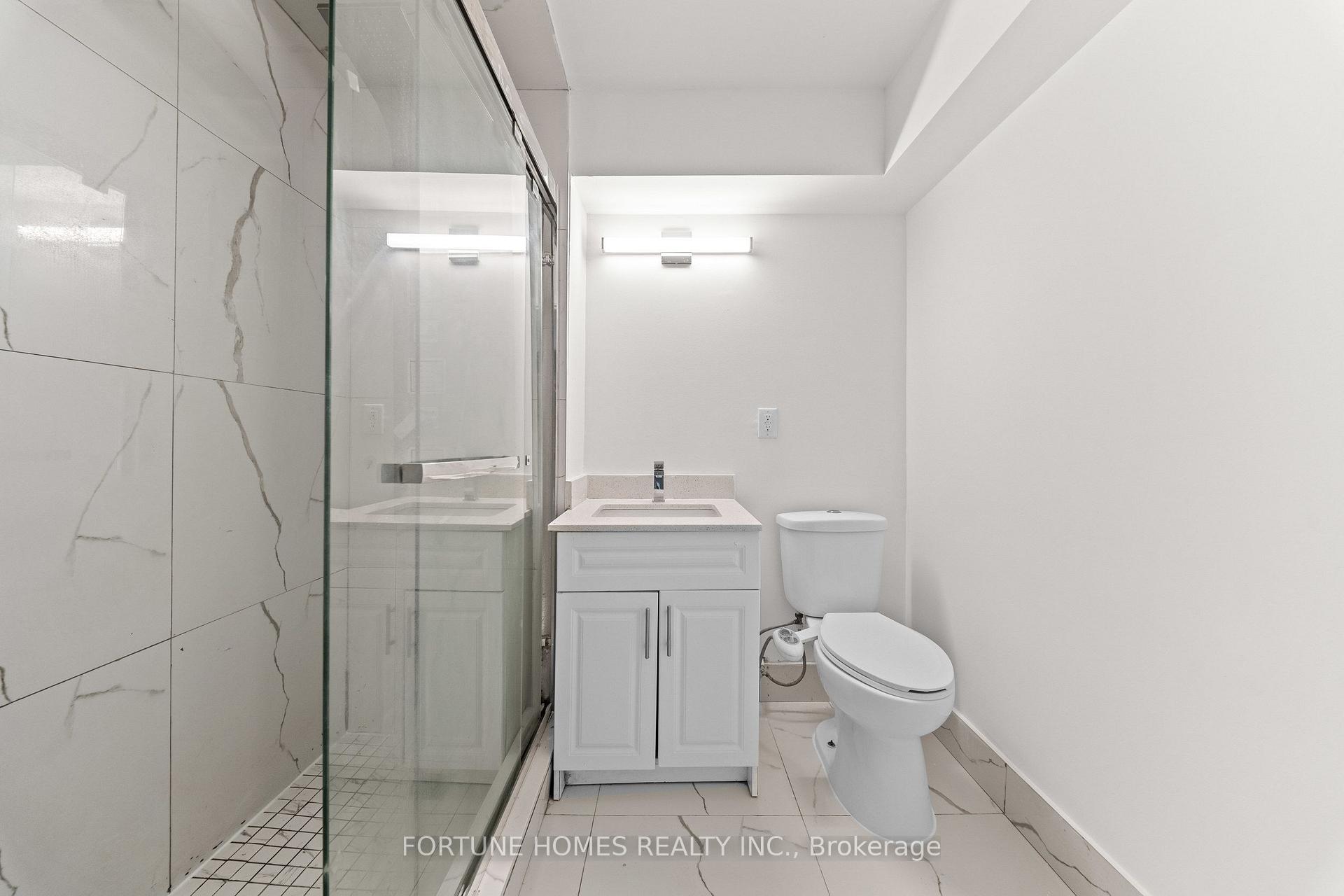 Photo 37 of 1 Ortona Drive, Brampton, Fletcher's Creek South — HOMEH