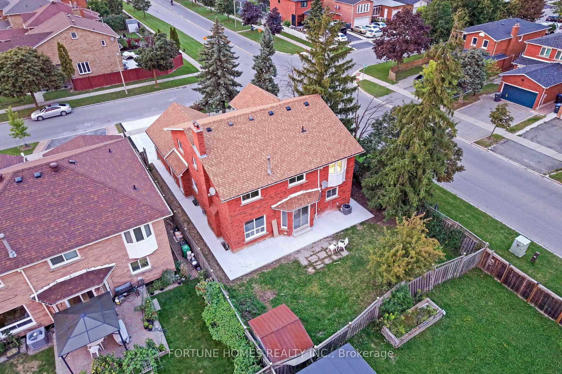 Photo 40 of 1 Ortona Drive, Brampton, Fletcher's Creek South — HOMEH