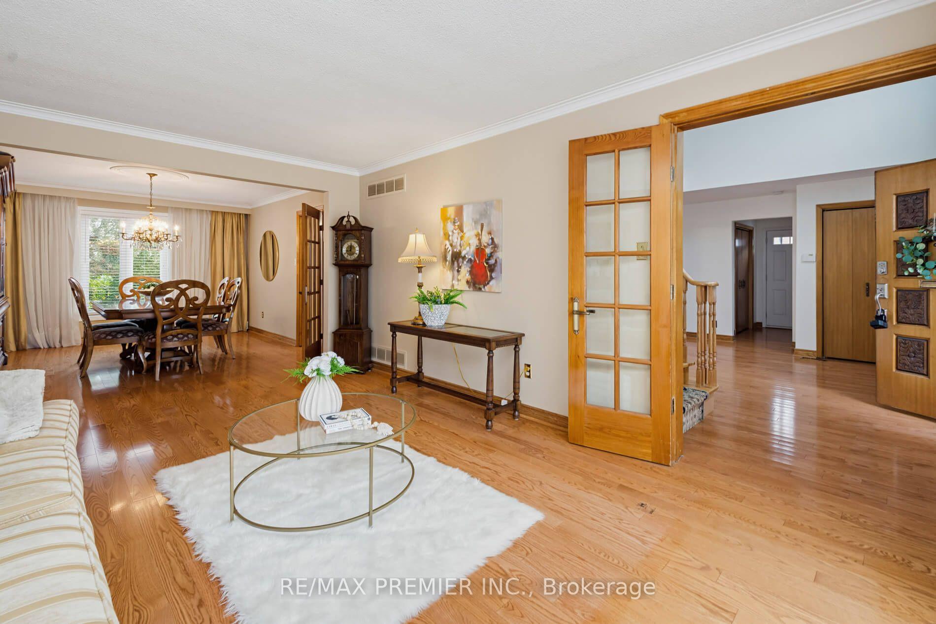 Photo 6 of 33 Houston Road, Vaughan, West Woodbridge — HOMEH