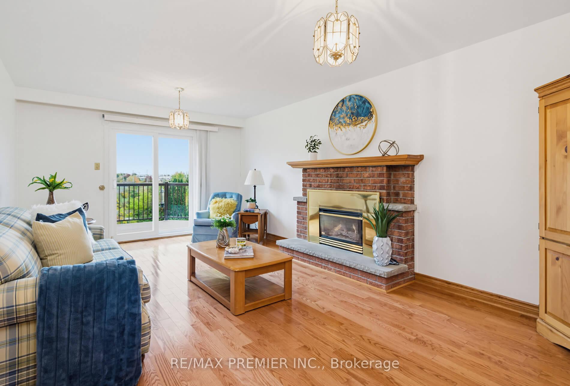 Photo 10 of 33 Houston Road, Vaughan, West Woodbridge — HOMEH