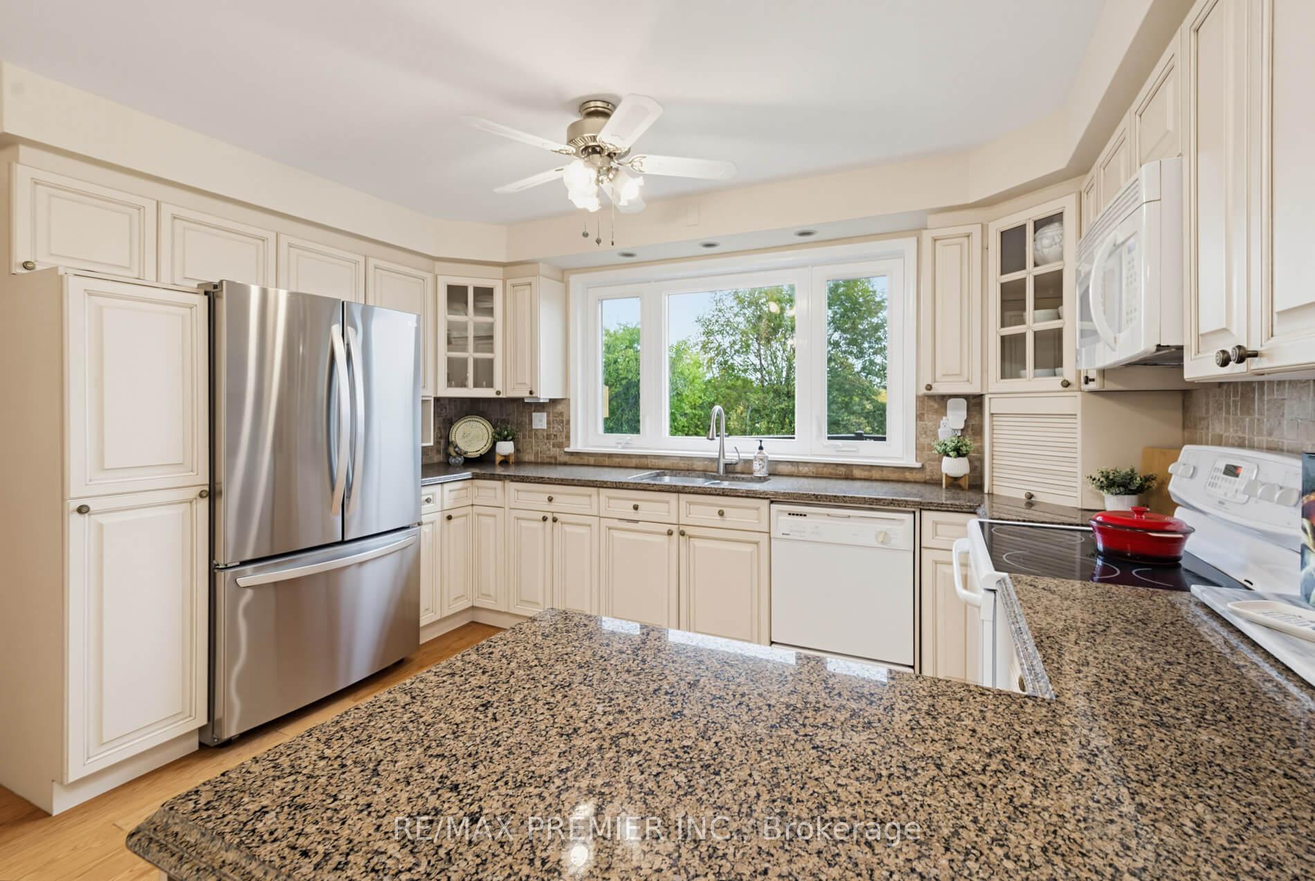 Photo 16 of 33 Houston Road, Vaughan, West Woodbridge — HOMEH