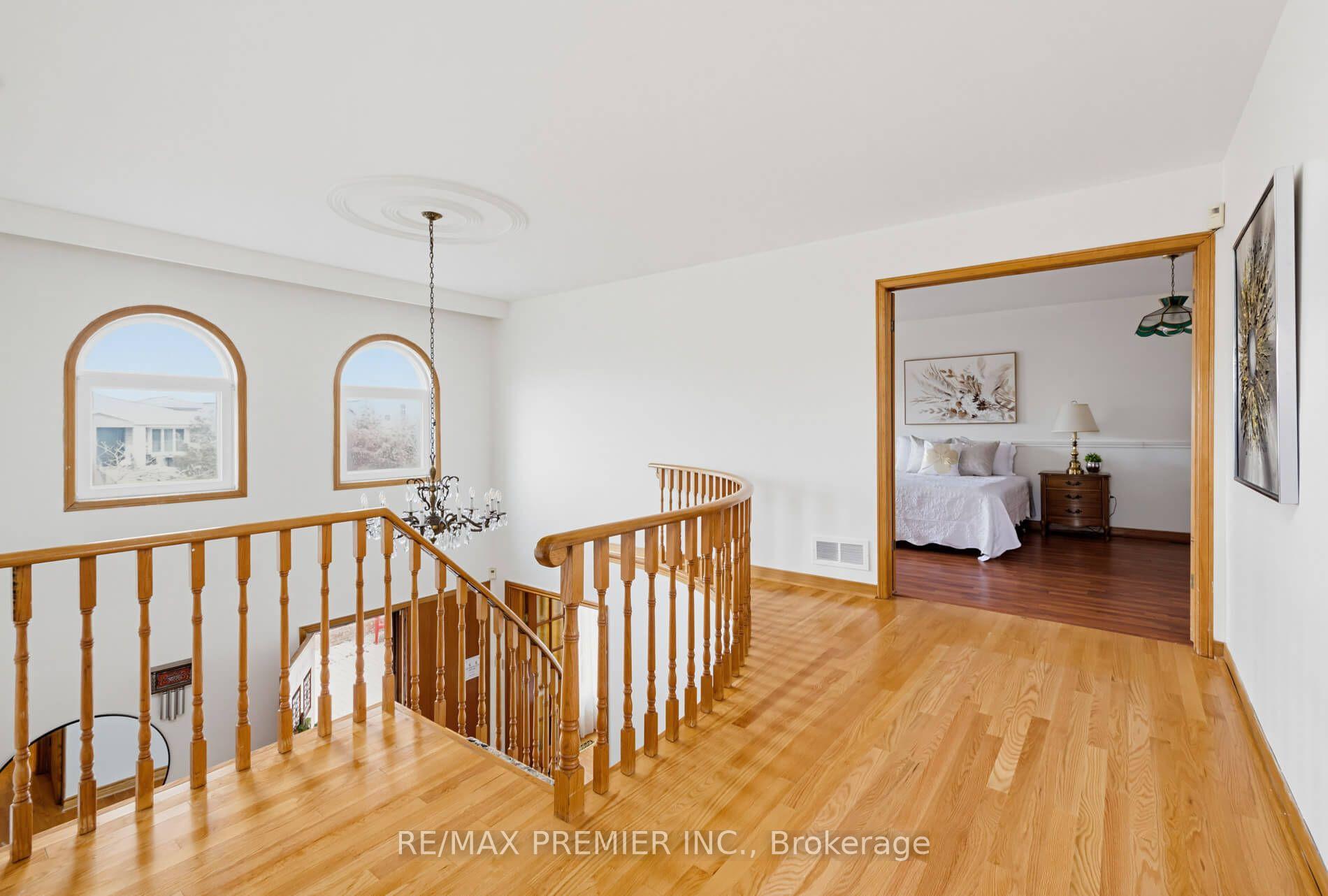 Photo 19 of 33 Houston Road, Vaughan, West Woodbridge — HOMEH