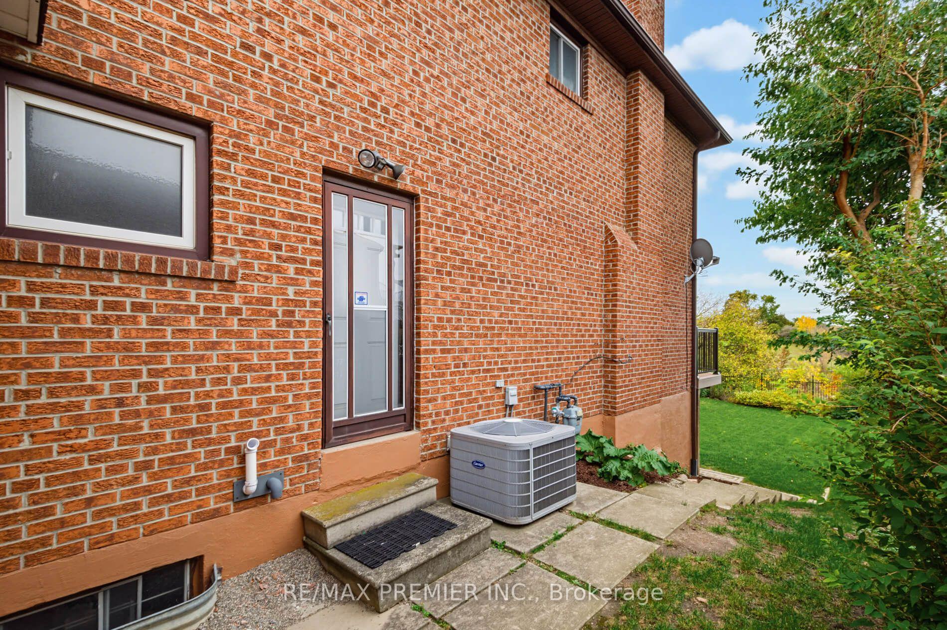 Photo 34 of 33 Houston Road, Vaughan, West Woodbridge — HOMEH