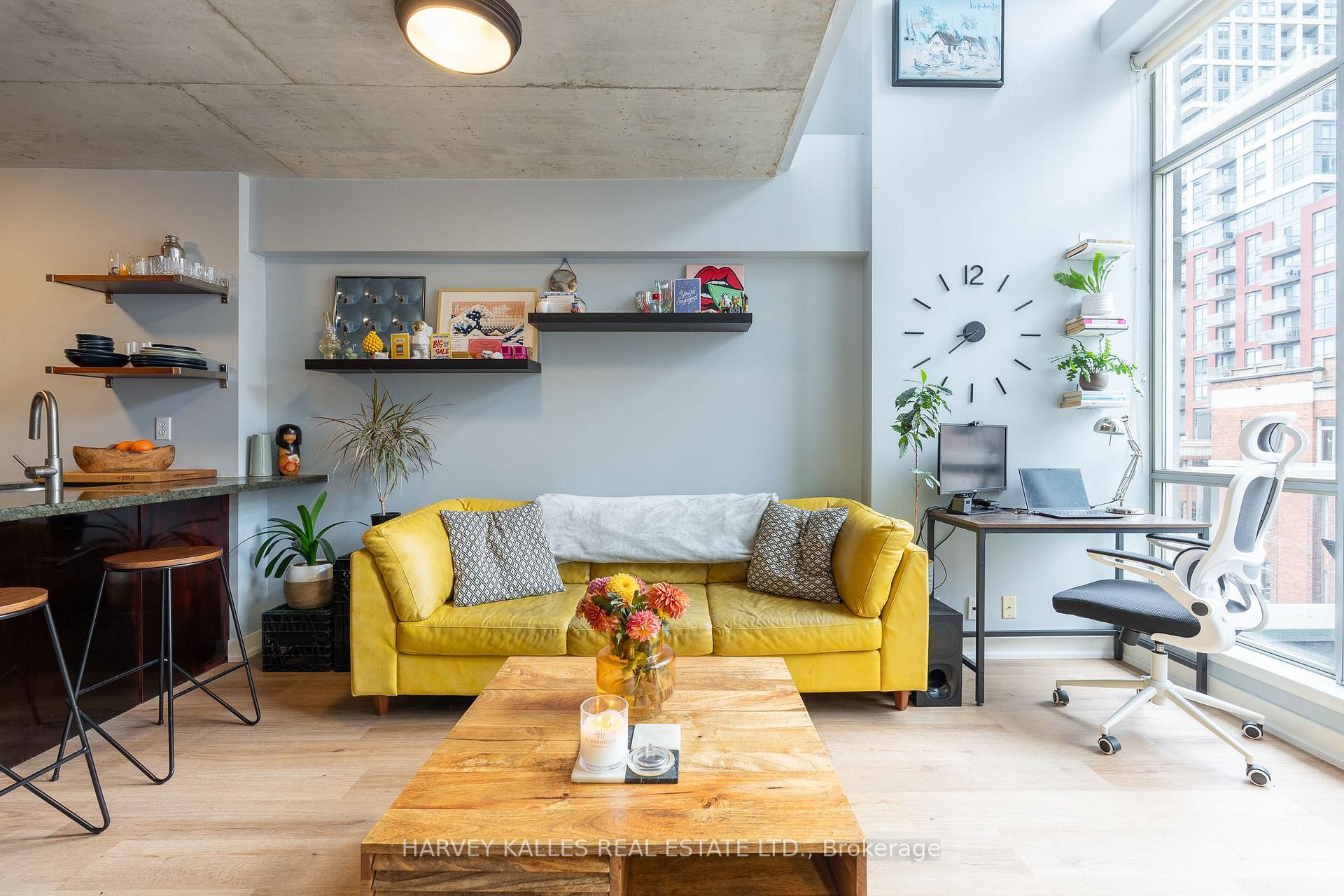 Photo of Unit 702, 36 Charlotte Street