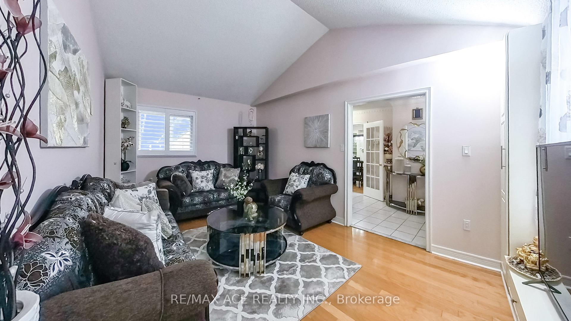 Photo 5 of 15 Brennan Road, Ajax, Central West — HOMEH